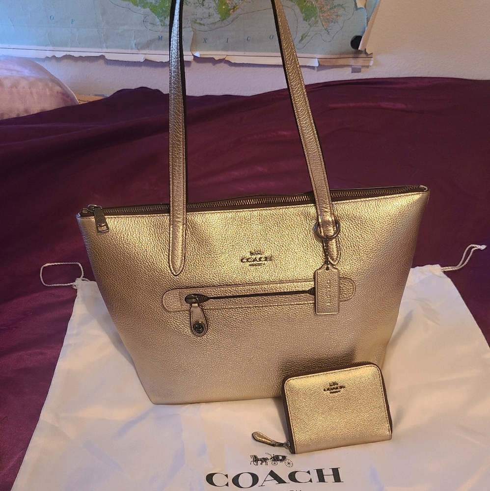 Coach matching tote bag and wallet